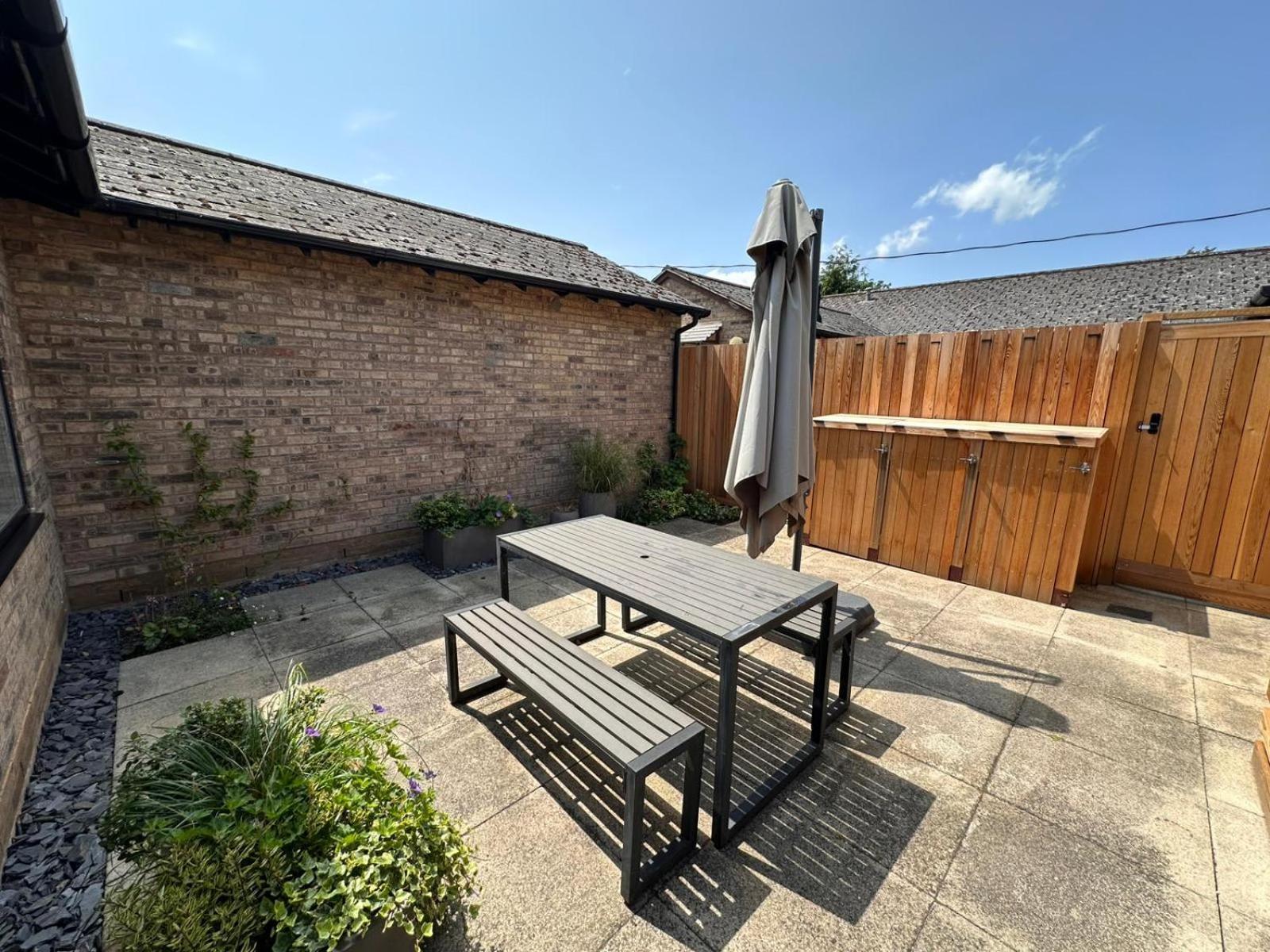 Luxury 2 Bedroom With Ac And Parking Holiday home Cambridge (Cambridgeshire)